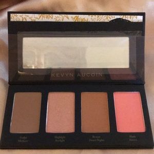Kevyn Aucoin The Contour Palette 4-in-1